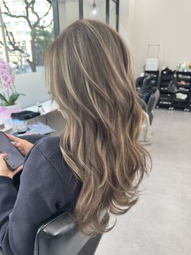 アルドーレフィエロ シンサイバシ(Ardore fiero shinsaibashi) コントラスト極ハイライト☆ミルクベージュ