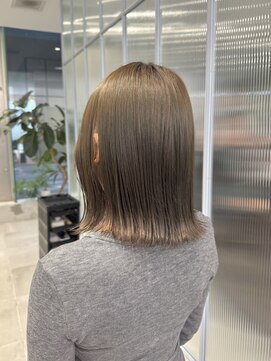 ガリカ 大名(Gallica) ブリーチなしダブルカラーオリーブベージュ/伸ばしかけボブ