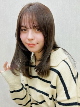 ガーデン 銀座(GARDEN) グレージュ ミディアムヘア 小顔 顔まわりレイヤー 前髪カット