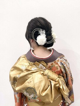 タイトシニヨン