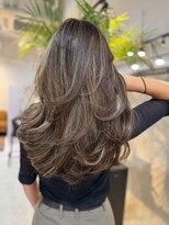 メリー オオサカ(Merly Osaka)&nbsp;ハイライト/似合わせカット