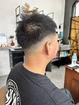 シー(SEA) 清潔感重視の王道フェードスタイル