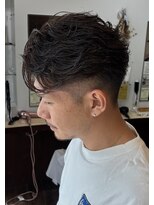 リン(Lin.)&nbsp;【メンズフェザーパーマ】　山下　泰世