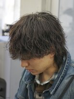 オーバル ジングウマエ(OVARL jingumae)&nbsp;シャドウパーマ縦落ちパーマサーフカールフェザーパーマ