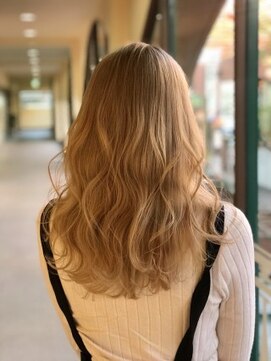 チュラリナータ(CHURA Rinarta) ミディアムミルクティーベージュ