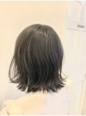 グレージュ×外ハネ