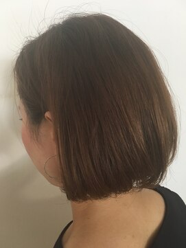 アタッシュマン(Attachement) 首元スッキリショート