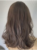 ファブ 銀座(fav)&nbsp;【fav銀座】ゆるふわセミロング、グレージュカラー