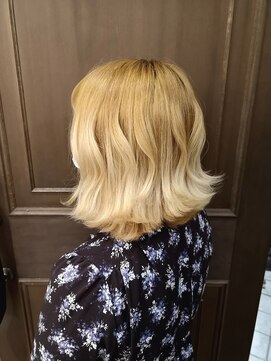 ジュンク(JUNQUE) ペールイエローグラデーション