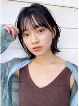 シェノン(CHAINON) 2025ダークアッシュ黒髪ミディアム艶感ウルフボブくびれミディ