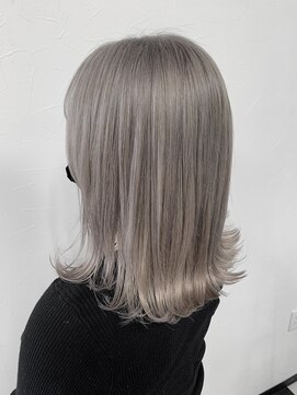 ヘアーデザインサロン スワッグ(Hair design salon SWAG) ペールシルバー