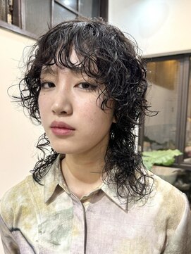 ナループロアオハナ(Nalu pu loa ohana) ウルフパーマ/くるくるパーマ/個性的/ウルフカット/