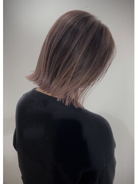 ヘアースタジオ ゼン(hair studio Zen) 外ハネボブ バレイヤージュ ピンクベージュ【Kensho】