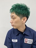 ネイロ 錦糸町(NeiRo)&nbsp;ツーブロックショート刈り上げグリーンカラー派手髪アップバング