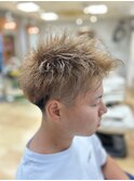 ベージュ系スパイキーショート