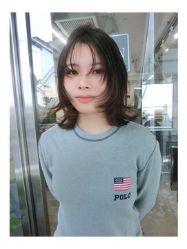 ノラ シブヤ(NORA) ミディアムシャギーレイヤーハッシュカット