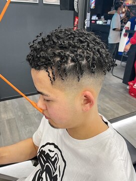 スタッグス 北千住(STUG'S) スペインカール/スパイキーショート[北千住/理容室]