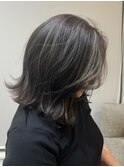 ミディアムスタイル/ハイライトカラー/レイヤーカット