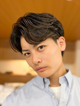 フィルムス 横浜(FILMS) 曲がる縮毛矯正/フェザーパーマ/毛流れパーマ/横浜