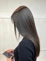 ナンバー ノード 渋谷(N° node) 大人レイヤーロンググレーベージュ黒髪アッシュブラック渋谷艶髪