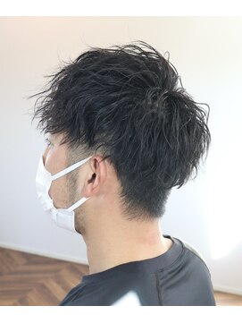 ウィスカーヘアー(whisker hair) ワイルドツイストスパイラル