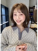 20代30代40代前下がりストレート小顔補正立体カット