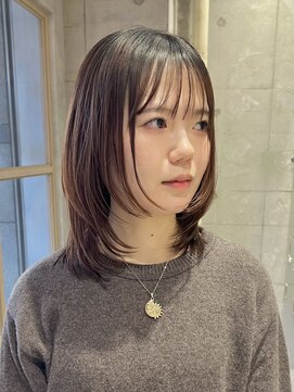 トマト(TOMTO) 【RENA】レイヤーカット_酸性ストレート