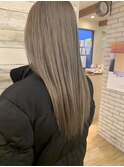 シルバーグレージュ