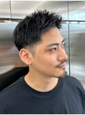 ビジネスマンにも人気のアップバングショートスタイル