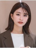 ボブルフ 小顔 ミディアム ボブ レイヤー シースルーバング