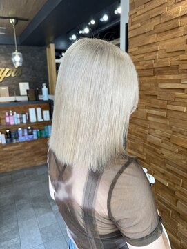 ラピス 横浜(Lapis) ホワイトブロンドカラー