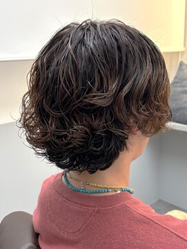 ノイセル(Noisyle) MEN’S HAIR/波巻ツイストスパイラル/フェザーパーマ/北堀江☆