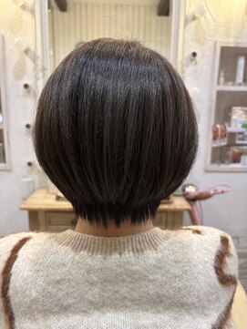 ヴィアンカ(Vianca) 丸みショートボブ