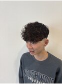 外国人風カーリーフェードマッシュ