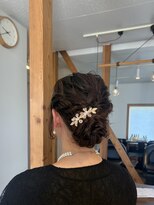 エト(eto)&nbsp;ふわふわシニヨンアレンジ　参列ヘア　ヘアセット