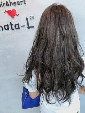 マターエル(mata L23) 赤味を消すシークレットハイライトカラー♪