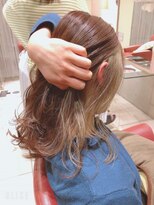 エム インターナショナル 春日部本店(EMU international)&nbsp;サイドにチラ見せインナーカラー