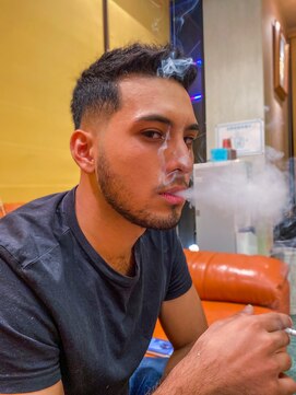 タカギ(TAKAGI) 超クールなベリーショートフェード