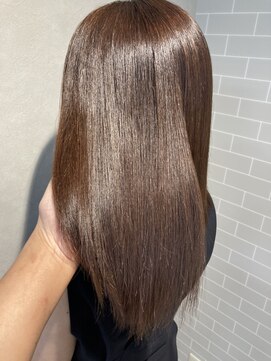 エルプラスヘアー(L+hair) 絹髪再現！美髪ストレートヘア（30代後半・くせ毛改善）