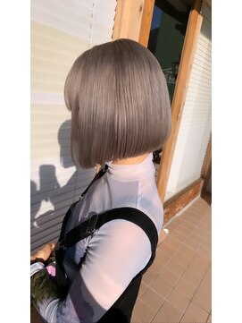 センカンドハウス(hair studio 2nd House) ホワイトシルバー
