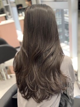 ジエクト カナウ(The Ect canow) グレージュカラー20代30代レイヤーロングニュアンスカラー