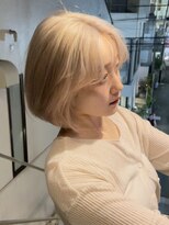 ロカ(roka)&nbsp;ホワイトブロンド/ハイトーンボブ