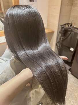 アルーシェ 新宿店(Alushe) ダークシルバー×髪質改善
