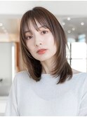 ミディアムストレートレイヤーボブハッシュカット小顔前髪
