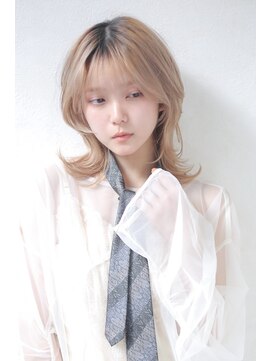 アイニティ(Inity) 明るめカラーウルフカット