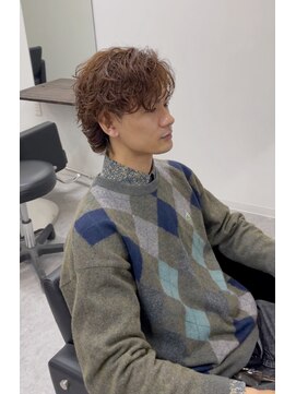 ブライト(BRIGHT) センターパート　シャドウパーマ