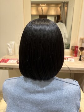 ブロッサム 東久留米店(Blossom) ◎ミディアム×Cカーブカット×ふんわり小顔