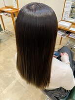 ウルプラスアイ(URU+ai) 艶と柔らかさ叶う酸性縮毛矯正
