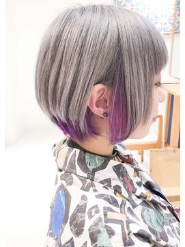 ホワイトアッシュデザインカラー 紫インナーカラーモード L デイズ Days のヘアカタログ ホットペッパービューティー