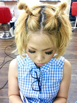 ヘアセットアップス(UP's) ★ 可愛らしい♪『つのクォーターハーフヘアー』( *´艸`) ★